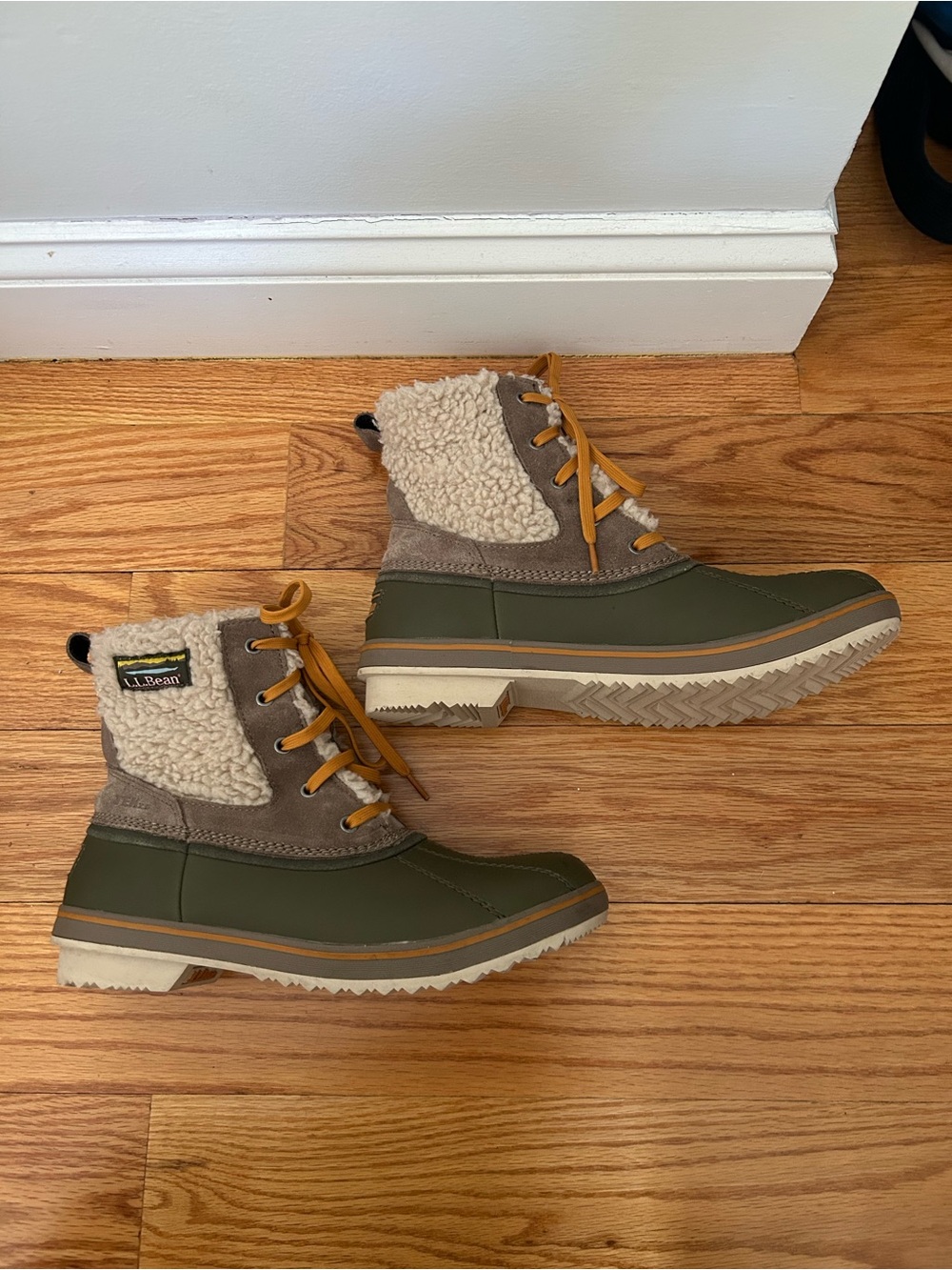 L.L.Bean NWOB Rangeley Pac Boots Ankle Water Resistant Insulated - Picture 8 of 8